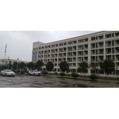 太倉(cāng)中集冷藏物流裝備有限公司   招聘  焊工  普工 男，18-45歲，身高1.65m以上，會(huì)寫(xiě)字